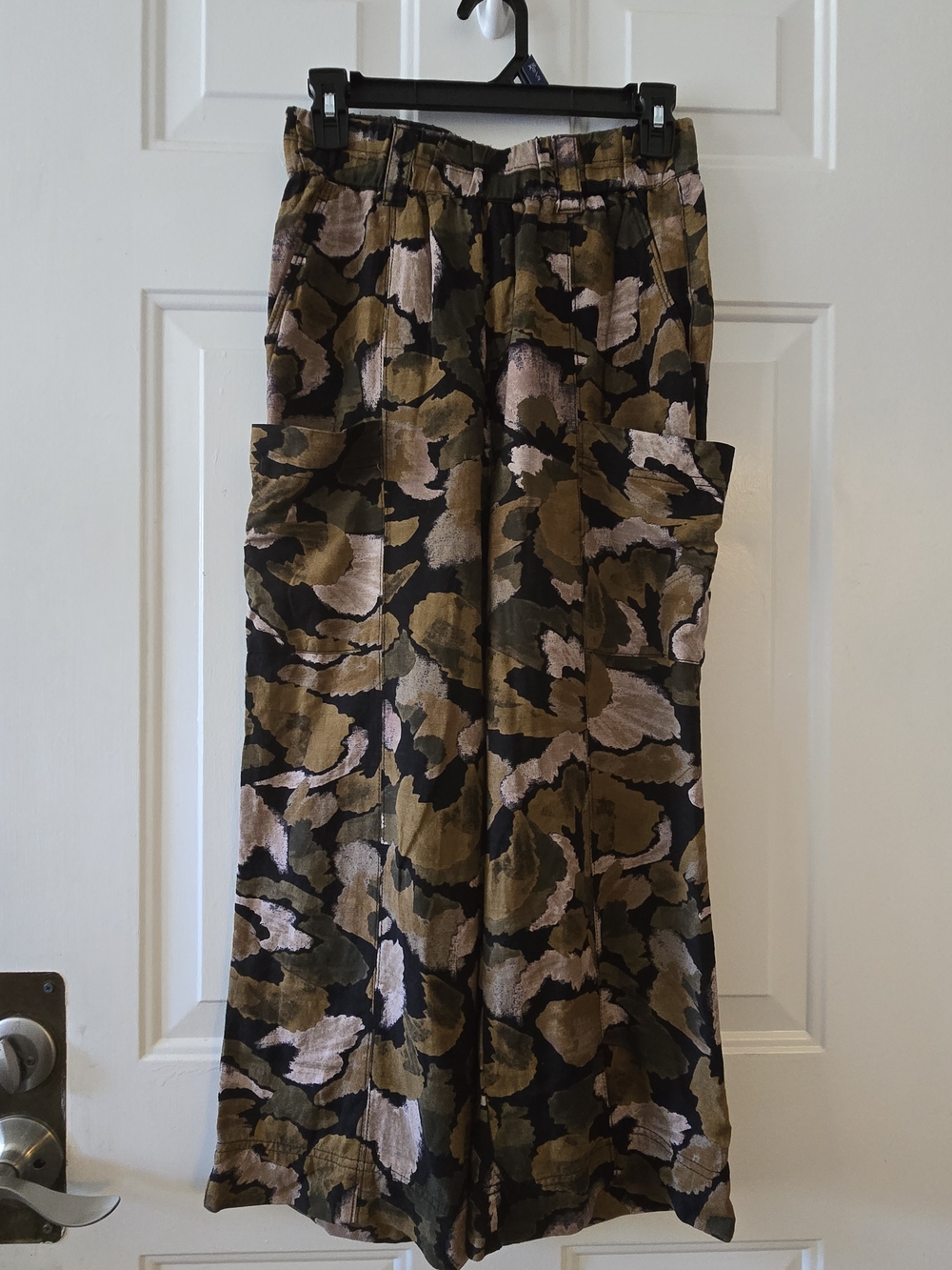 Democracy Crop Wide Leg Pants Size XS Camo Cargo Cotton Brown Grunge Gardencore - Picture 3 of 5